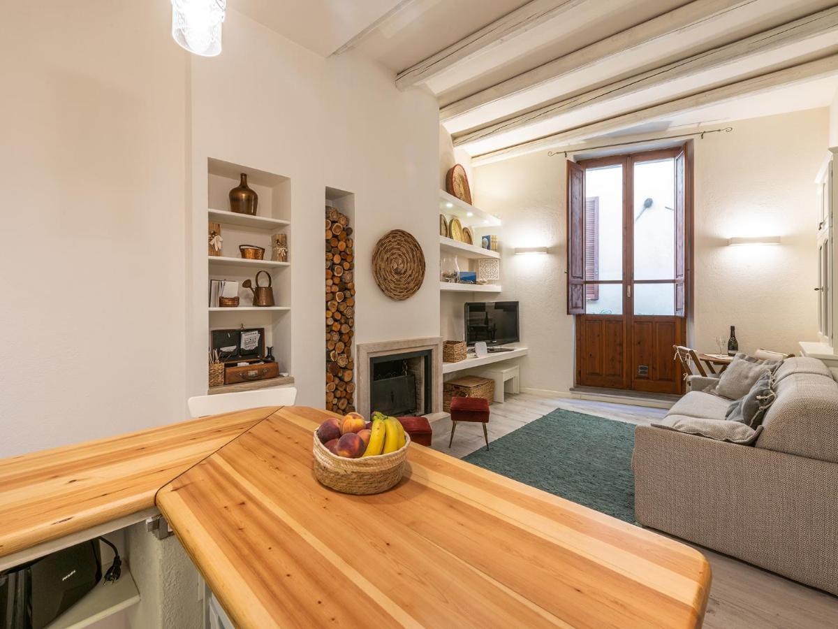 Marco'S Stylish Home In The Heart Of Cagliari Exterior photo