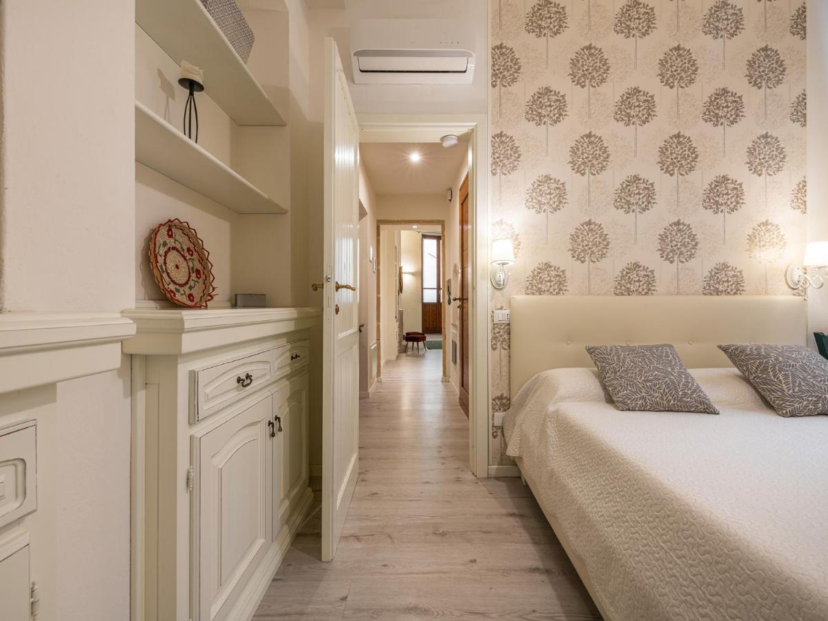 Marco'S Stylish Home In The Heart Of Cagliari Exterior photo